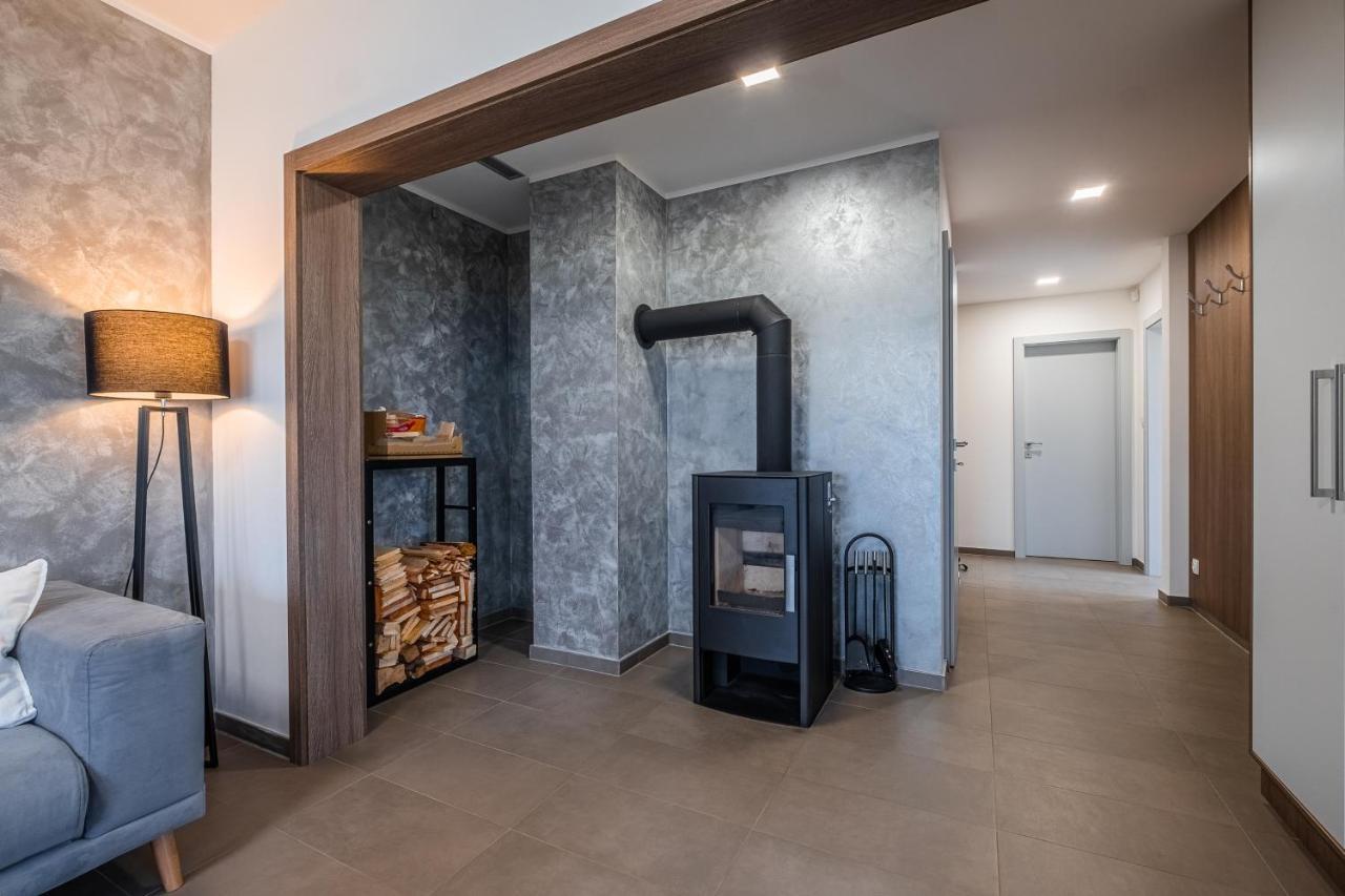 Apartmany Zabukem Mlynicky Dvur エクステリア 写真